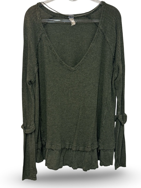 Free People Tops - 🫒 Free People Olive Green V-Neck Long Sleeve Ruffle Hem Top 🫒